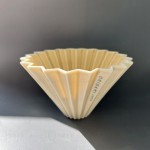 【日本】Origami 摺紙濾杯 奶茶色 S號 含樹酯底座