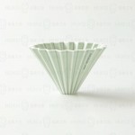 【日本】Origami 摺紙濾杯 霧綠色 M號 含樹酯底座
